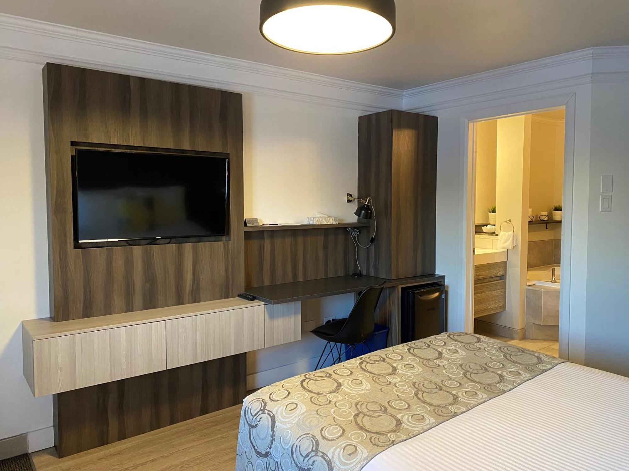 Hotel Centre-Ville Монмани Екстериор снимка
